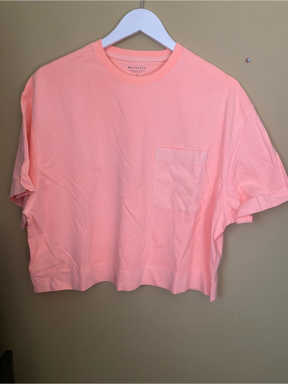 Athleta Boxy Crop Peach Pocket Tee, Size Small